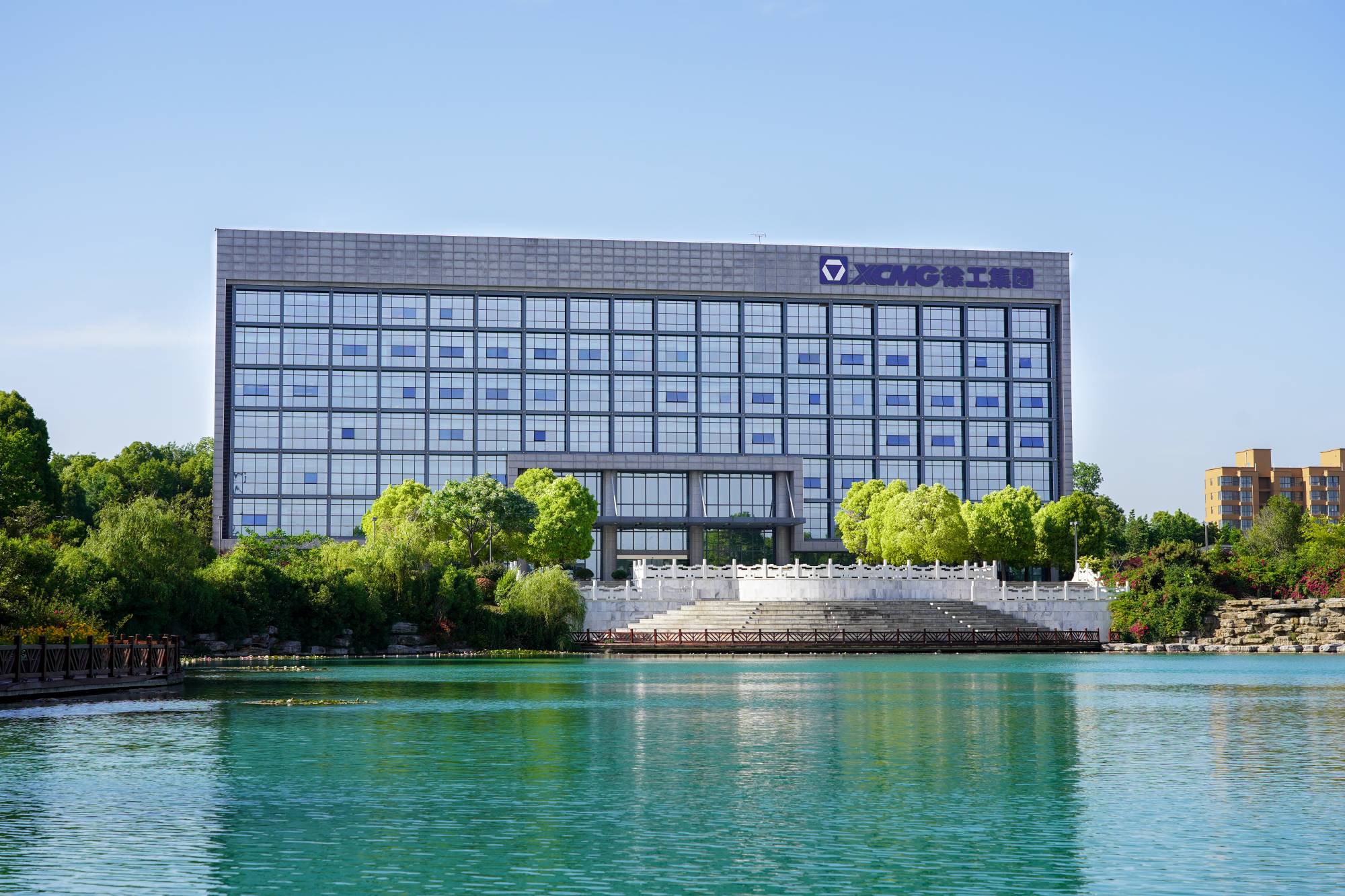 平博机械(000425.SZ)吸收合并平博有限旗下所有资产，乐成完成整体上市