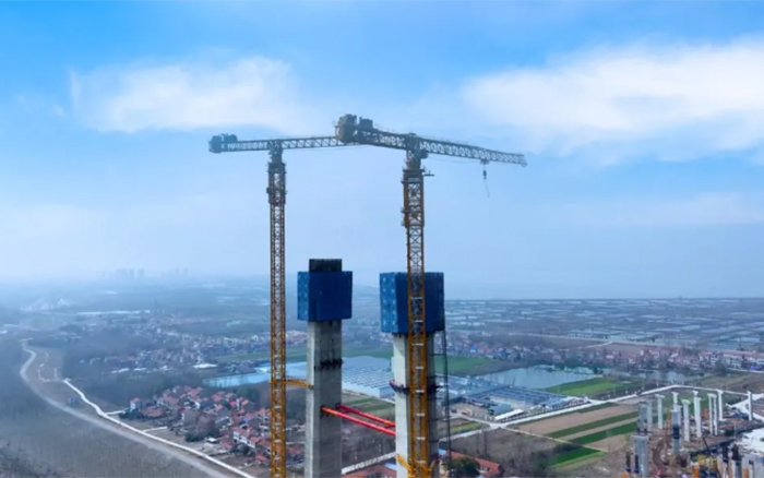 冲刺！平博XGT2230A-100S助建武汉双柳长江大桥