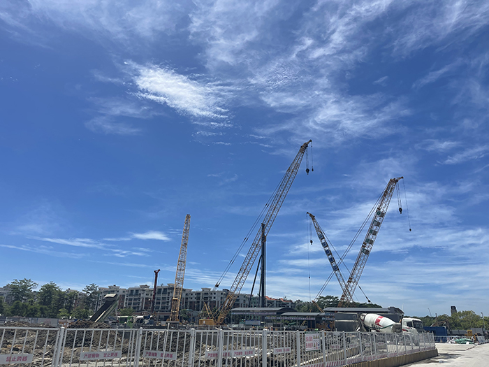 【全球之履】平博履带起重机“兄弟团“助建大湾区“一小时交通圈”建设