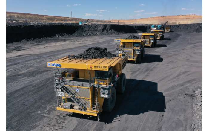 一人指挥10辆车！平博加速智能化、无人化推进