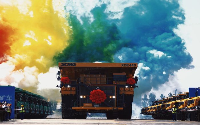 【国际化】批量交付欧洲！平博150吨级矿车奔跑塞尔维亚